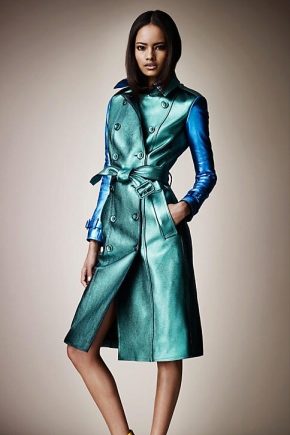 Burberry Trench Coat - Top of Style a Elegance