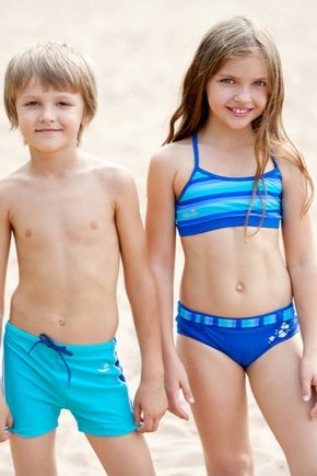 איך לבחור בגד ים שחייה עבור בנים ובנות?