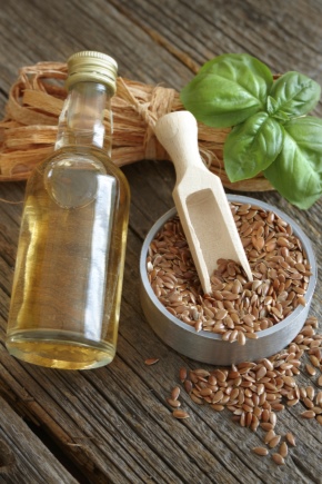 I benefici dell'olio di semi di lino per capelli