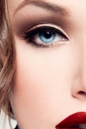 Hoe pijlen op ogen tekenen met eyeliner?