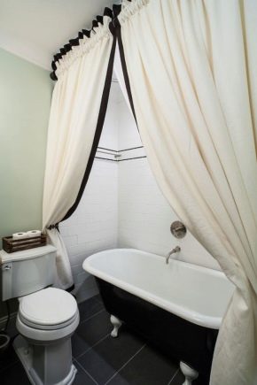 A fürdőszobában a függönyök mosására vonatkozó szabályok: megszabadulni a sárgaságtól