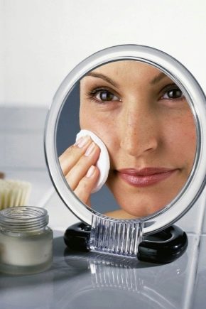 Come scegliere uno specchio ingrandente cosmetico?