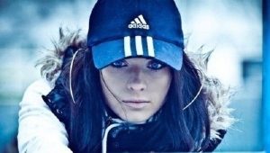 Capul Adidas pentru bărbați și femei