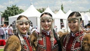Yakut národní kroj