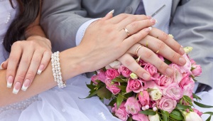 แหวนแต่งงานควรเป็นอะไร?