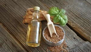 Linseed oil for skin