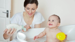 Sabun bayi mana yang lebih baik untuk bayi?