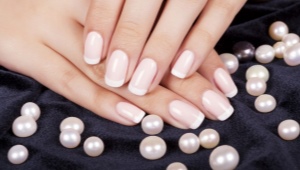 Manicure di perle