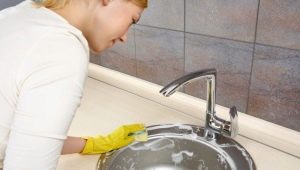 Hur ordentligt och bättre att tvätta diskbänken?