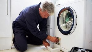 วิธีทำความสะอาดตัวกรองท่อระบายน้ำในเครื่องซักผ้า