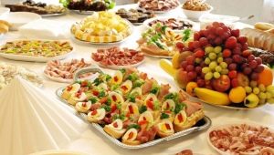 Ételek készítése az ünnepi asztalhoz otthon: érdekes ötletek