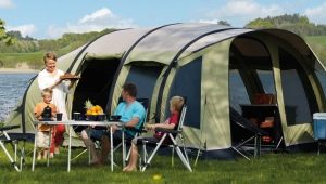 Camping tält: beskrivning, åsikter och råd efter eget val