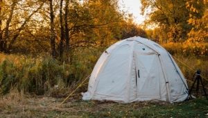 אוהלים Bereg: תכונות ומגוון של דגמים