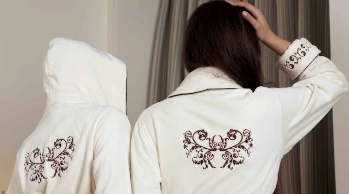 Bathrobe with embroidery - emphasize individuality