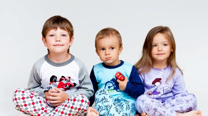 Barnens pyjamas - nöje för barnet!
