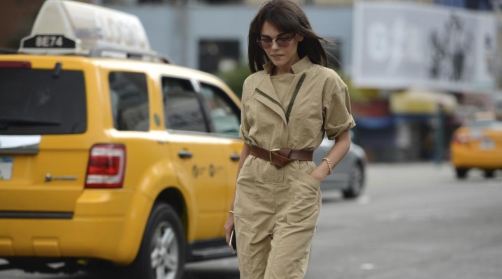 The combination of khaki in clothes