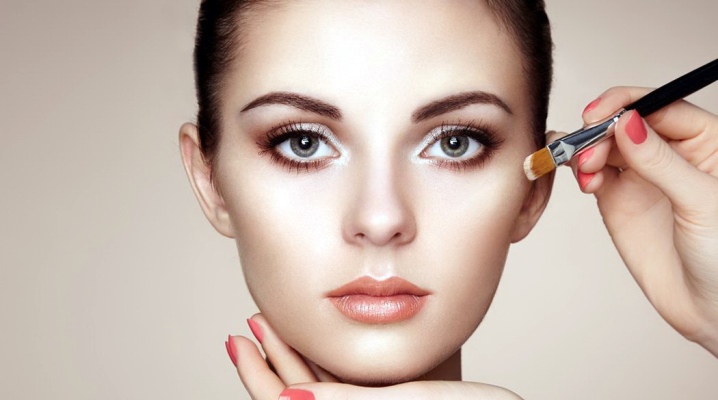 Makeup bas för fet hud