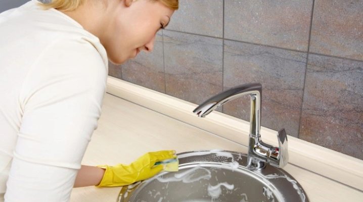 Ako správne a lepšie umývať umývadlo?