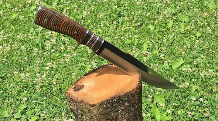 Features sharpening hunting knives