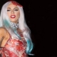 Lady Gaga húst ruhában