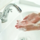 איך לשטוף את הקצף בידיים?